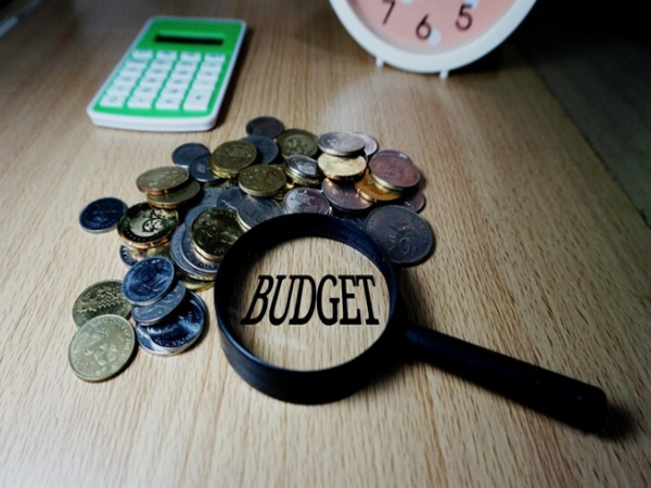 10 Pro Tips for Budgeting Your Salary (2024 Edition)